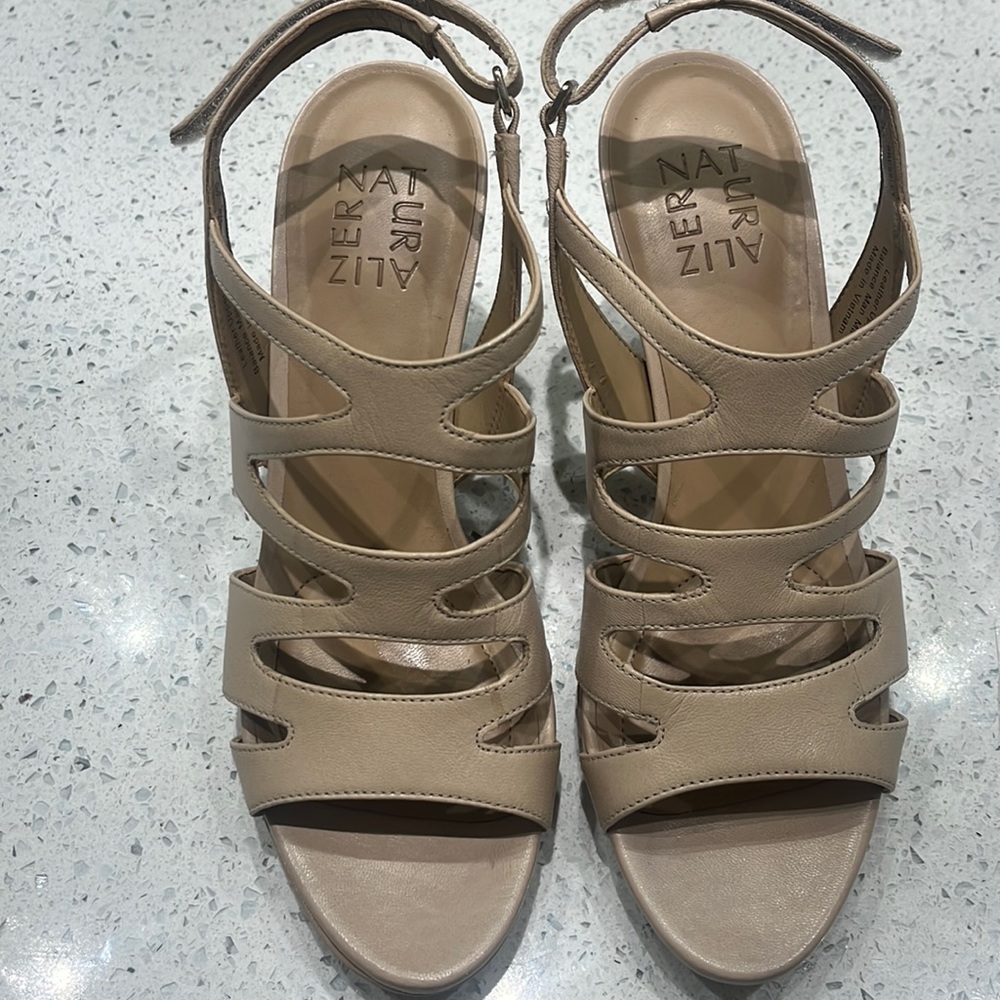 Selling Naturalizer heels. Been worn once only for my wedding.